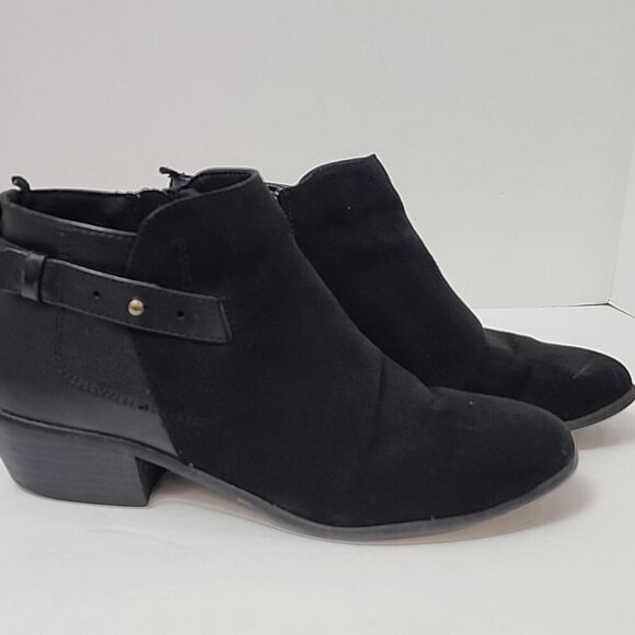 Old Navy Black Round Toe Boots Side Zipper, size 9 - Picture 3 of 8